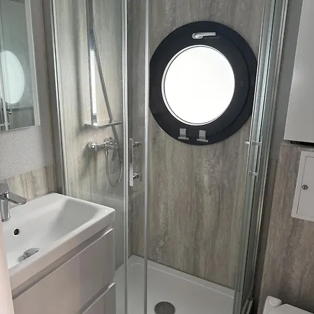 Hausboot Marieke Fuehrerscheinfrei * Schwerin