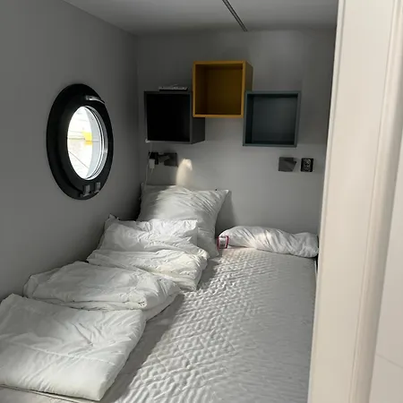 Hausboot Marieke Fuehrerscheinfrei 보트호텔 *